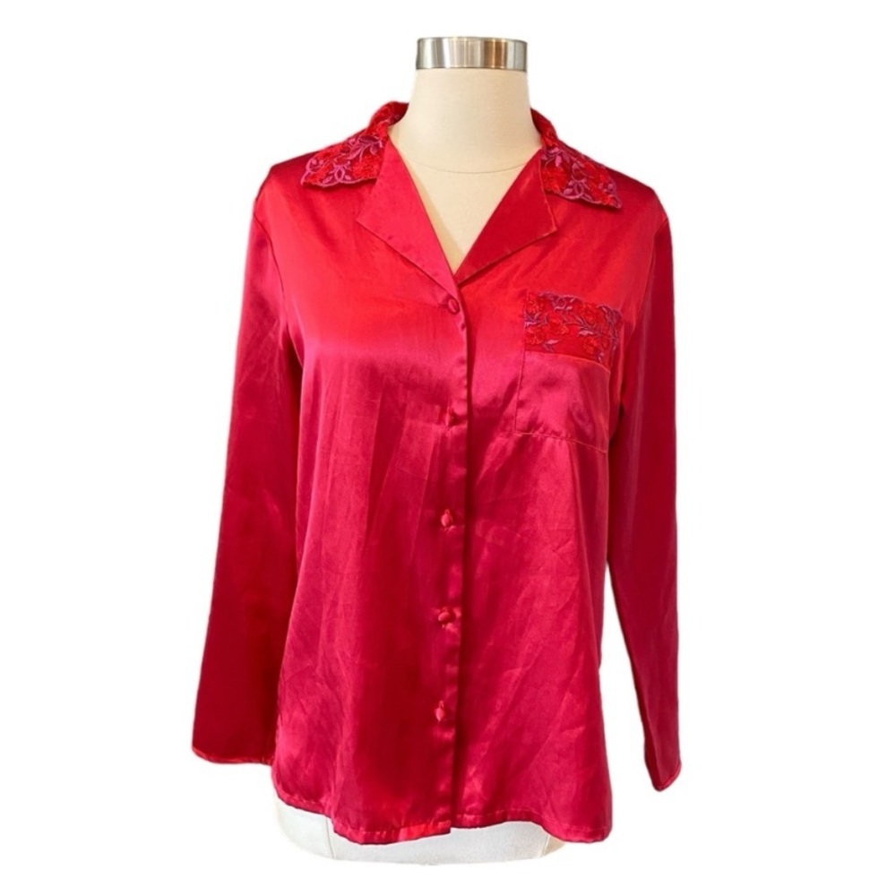 Victoria’s Secret Red Satin Pajama Set With Floral Lace Trim - Picture 2 of 9